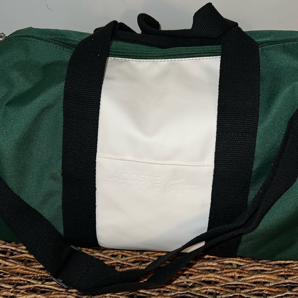 NWOT Men’s Lacoste Green and White Canvas n Leather Duffle Gym/Weekend Bag